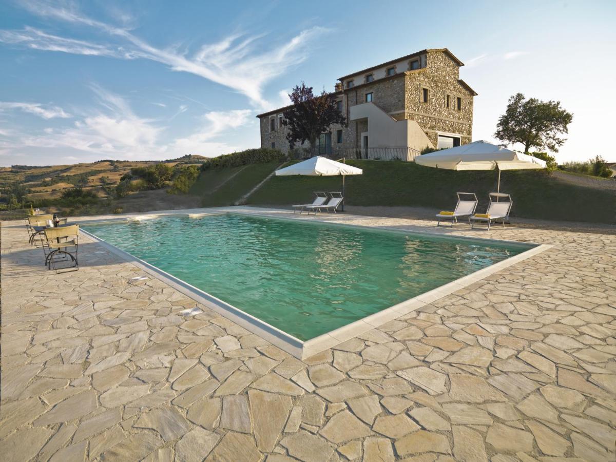 Poderi Firenze Guest House Cinigiano Bagian luar foto
